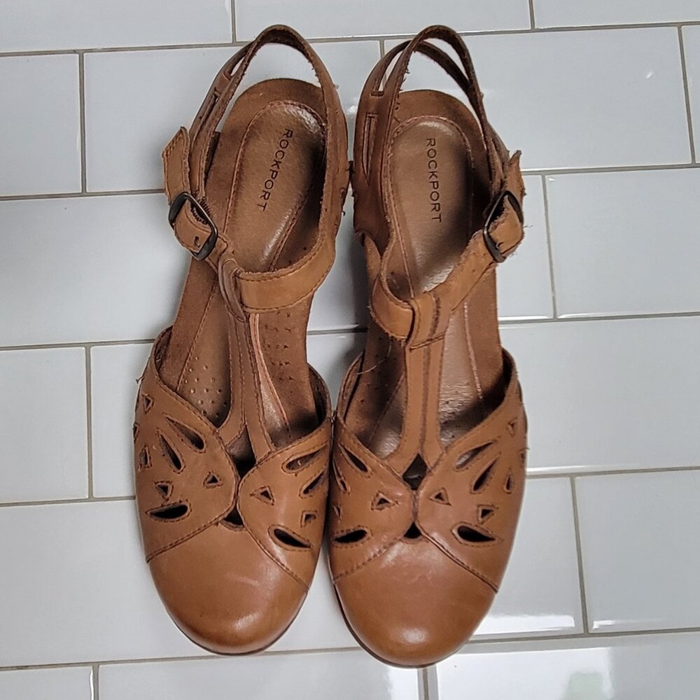 Light Caramel Brown Rockport "Aubrey" T-strap Sandal - Picture 2 of 6